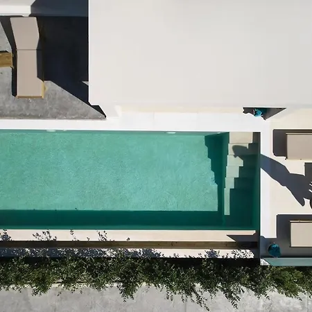 Asimina, A Sensory Escape With Heated Pool By Mindyourvilla Áyios Kírikos