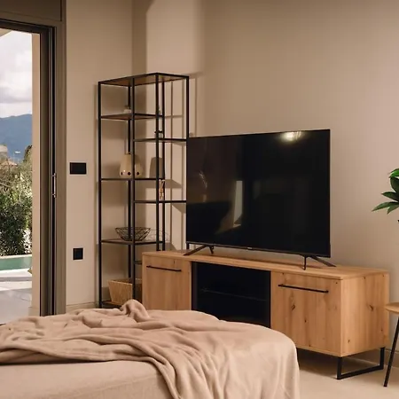 Villa Asimina, A Sensory Escape With Heated Pool By Mindyourvilla