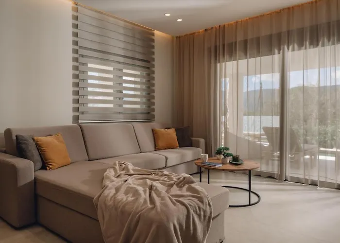Asimina, A Sensory Escape With Heated Pool By Mindyourvilla *