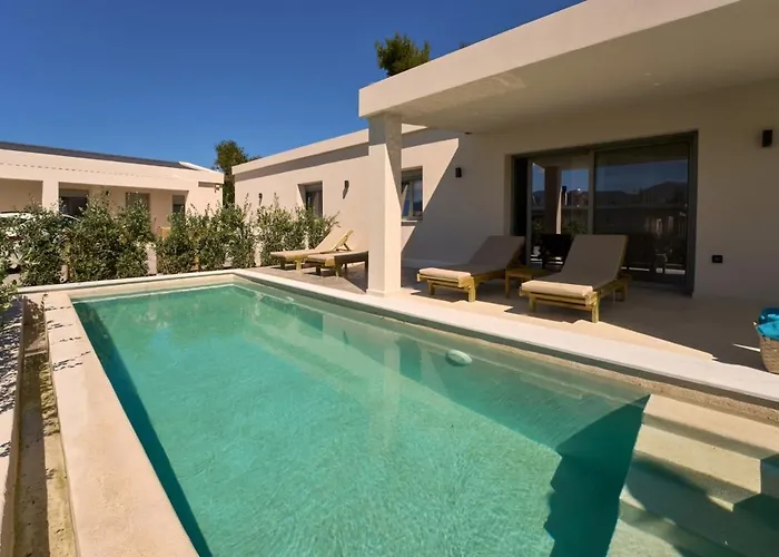 Vila Asimina, A Sensory Escape With Heated Pool By Mindyourvilla